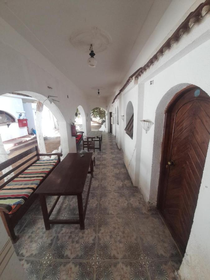Hotel Fighting Kangaroo Camp Dahab Exterior foto