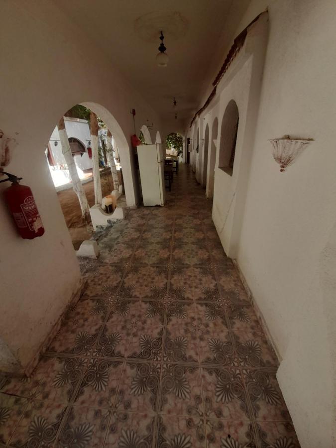 Hotel Fighting Kangaroo Camp Dahab Exterior foto